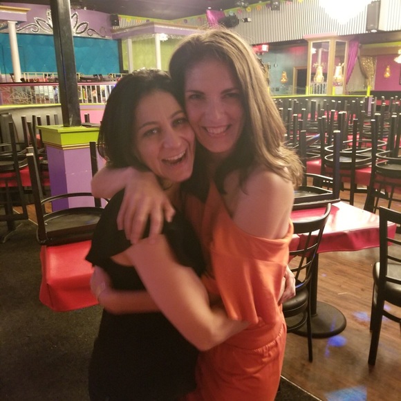 Meet your Posher, Tessa - Picture 3 of 3